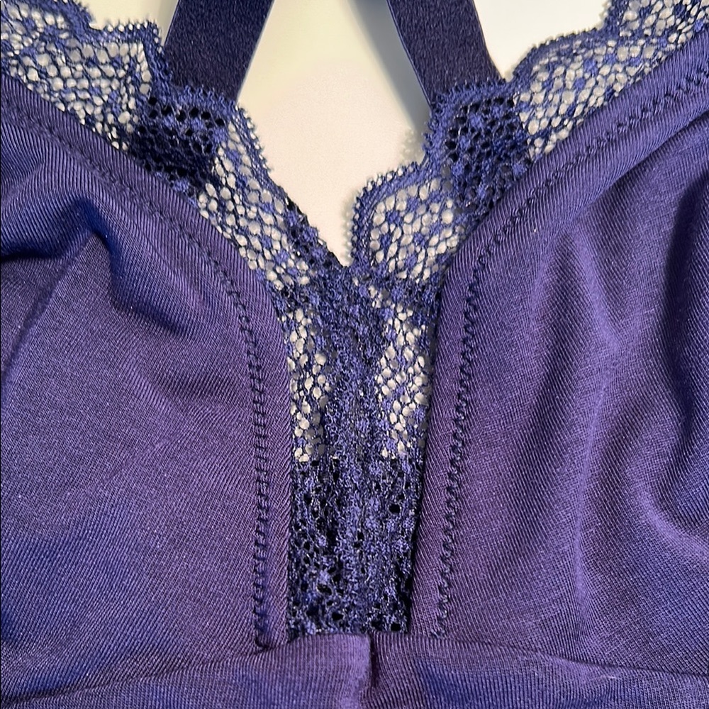 Lace Trim Wireless Bra - Navy - Picture 4 of 8